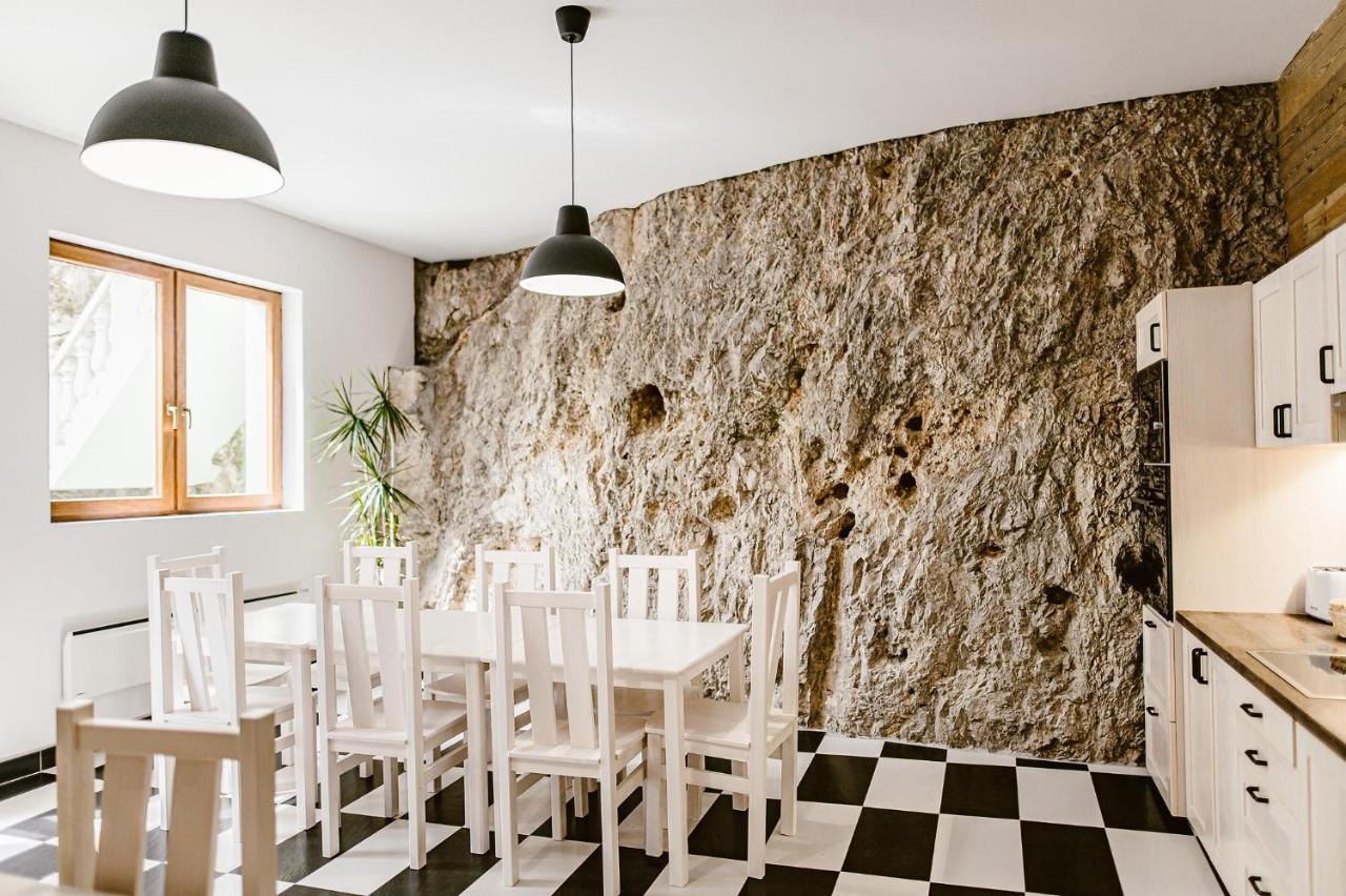 Aparthotel Sziklavendeghaz Veszprém Exterior foto