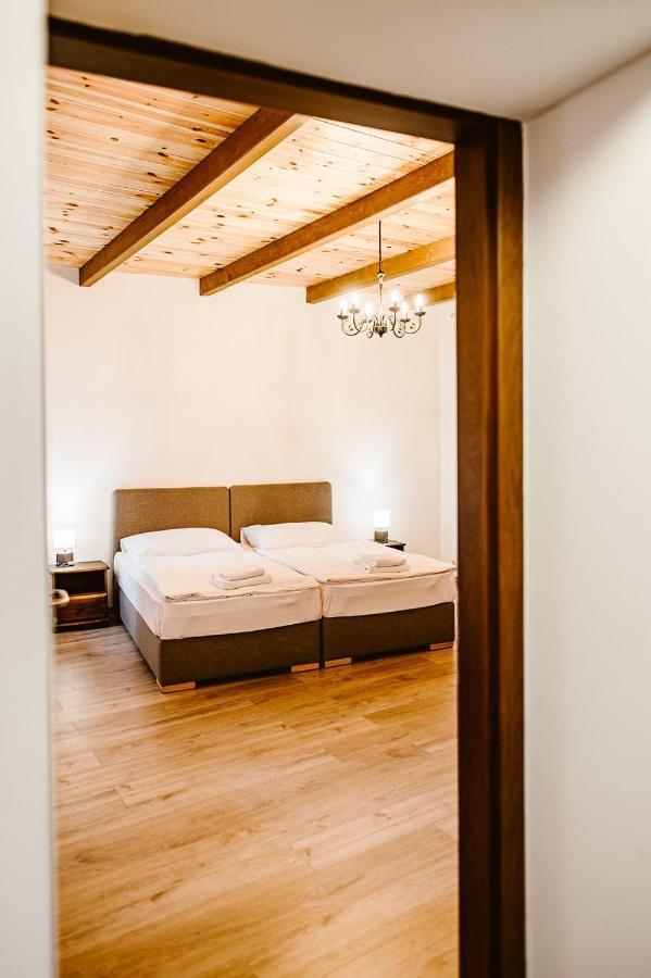 Aparthotel Sziklavendeghaz Veszprém Exterior foto